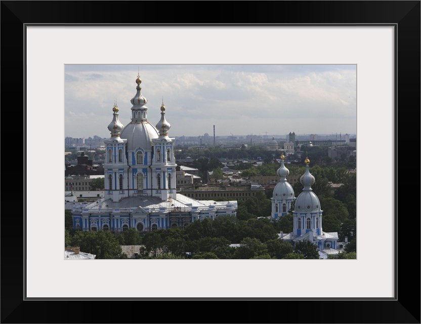 The Smolny convent cathedral is the gem of Russian architecture of the mid-XVIIIth century designed by Rastelli. Its name ...