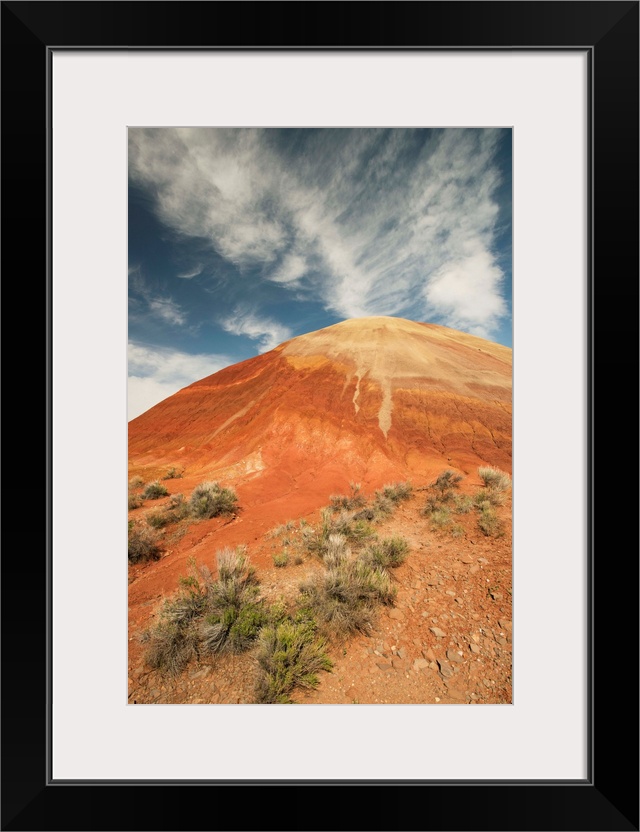 Painted Hills, colorful Bentonite clay deposits, John Day Fossil Beds National Monument, central Oregon