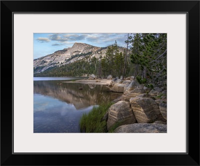 Lake Tenaya And Sierra Nevada, Yosemite National Park, California