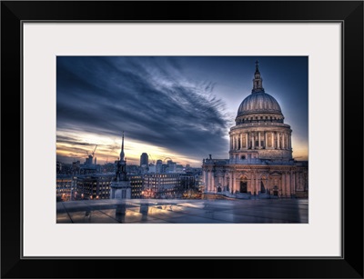 Night falls over St Paul's Cathedral, London