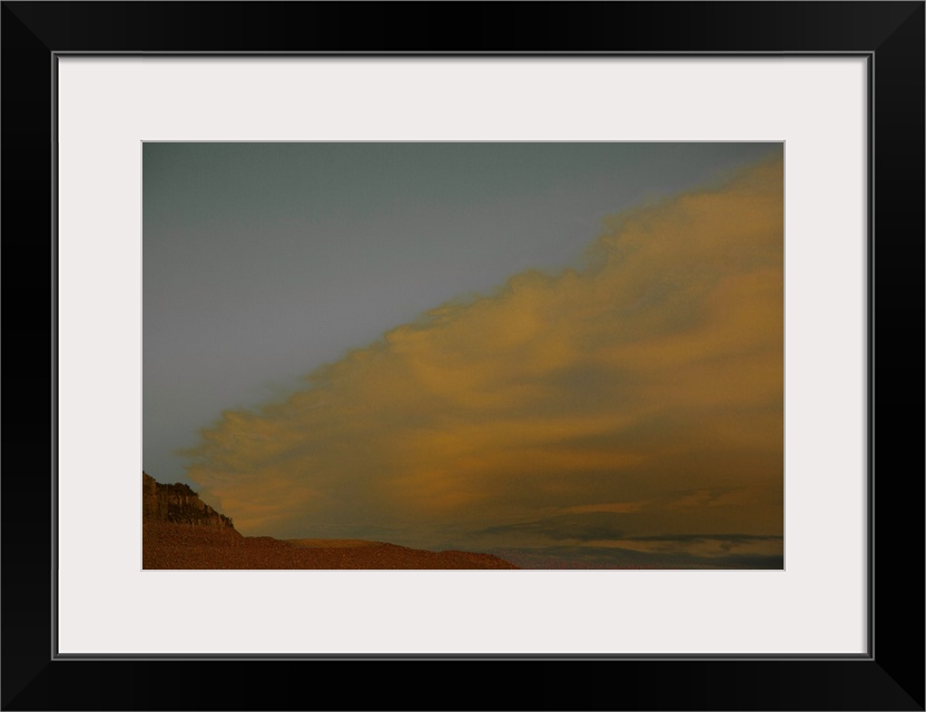 Abstract landscape photograph representing a desert, sand, and a sandstorm.