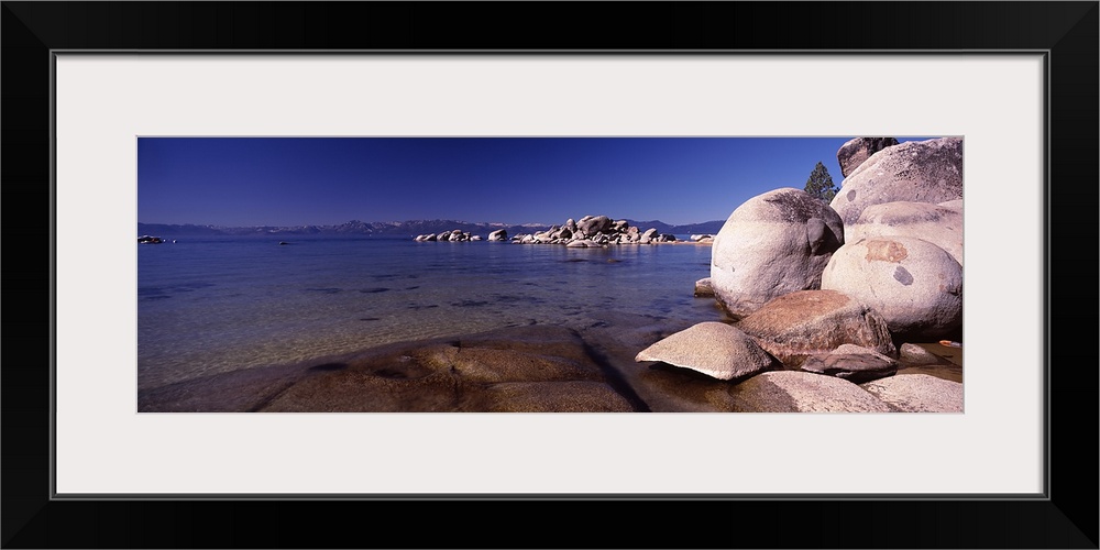 Boulders at the coast, Lake Tahoe, California, USA