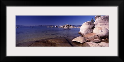 Boulders at the coast, Lake Tahoe, California