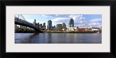 Bridge across the Ohio River, Cincinnati, Hamilton County, Ohio