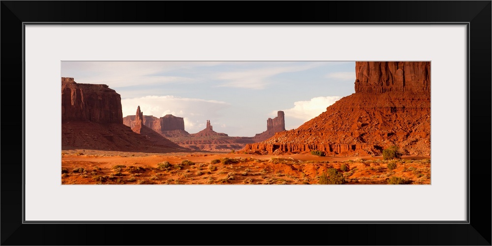 Buttes rock formations at Monument Valley, Utah-Arizona Border