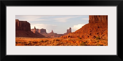 Buttes rock formations at Monument Valley, Utah-Arizona Border