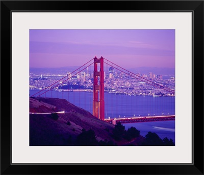 California, San Francisco, High angle view of Golden Gate Bridge and the city