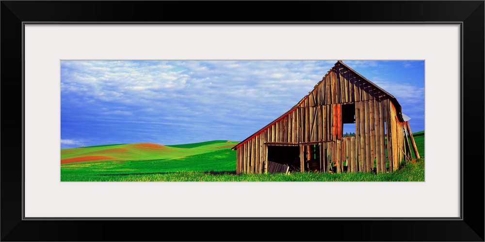 Dilapidated barn in a farm, Palouse, Whitman County, Washington State