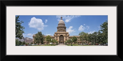 Facade of a government building, Texas State Capitol, Austin, Texas