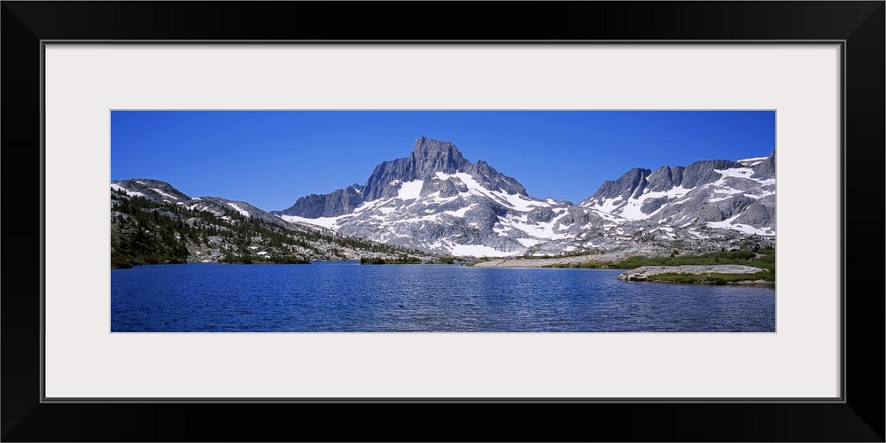 Lake in front of a mountain range, Banner Peak, Ansel Adams Wilderness, Californian Sierra Nevada, California