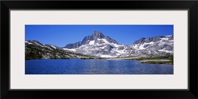 Lake in front of a mountain range, Banner Peak, Ansel Adams Wilderness, Californian Sierra Nevada, California