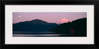 Lake in front of mountains, Lake Ashinoko, Mt Fuji, Hakone, Kanagawa Prefecture, Japan