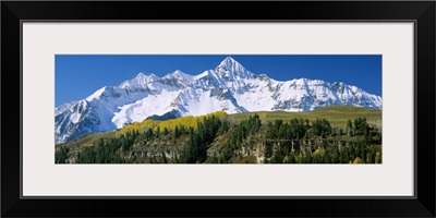 Low angle view of snowcapped mountains, Rocky Mountains, Telluride, Colorado