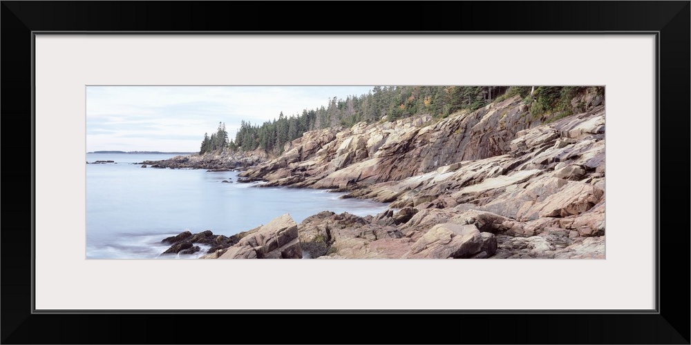 Maine, Mount Desert Island, Acadia National Park, Rock formation on Granite coastline