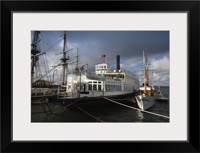 Maritime museum with Ferry Berkeley, San Diego Bay, San Diego, California