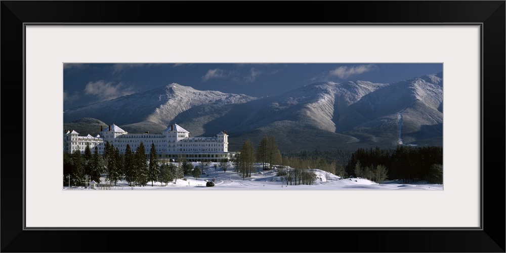 Hotel on a hill, Mount Washington Hotel, Mt Washington, Bretton Woods, New Hampshire, USA