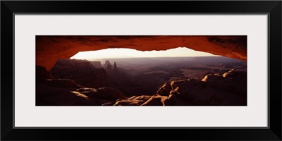 Natural arch at sunrise, Mesa Arch, Canyonlands National Park, Utah,