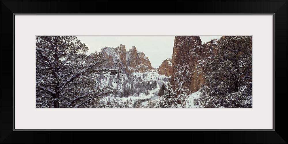 Oregon, Deschutes County, Smith Rock State Park, Mountain covered with snow