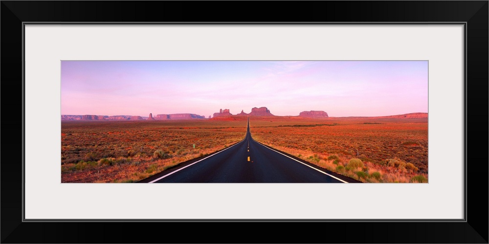 Road Monument Valley UT