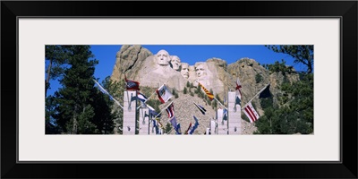 Statues on a mountain, Mt Rushmore, Mt Rushmore National Memorial, South Dakota