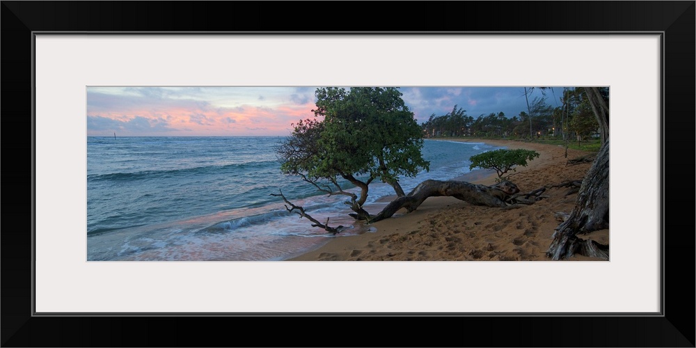 Sunrise over an ocean, Kapaa Beach Park, Kauai, Hawaii