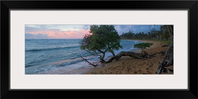 Sunrise over an ocean, Kapaa Beach Park, Kauai, Hawaii