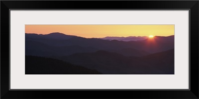 Sunrise over mountain range, Great Smoky Mountains National Park, North Carolina