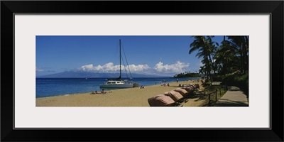 Tourists on the beach, Black Rock, Kaanapali Beach, Maui, Hawaii