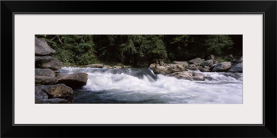 Water flowing through rocks, Bull Sluice, Chattooga River, South Carolina and Georgia