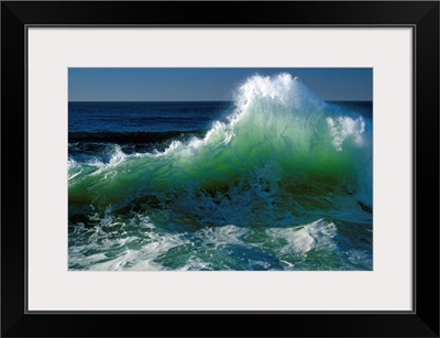 Wave crashing on Pacific Coast, Oregon, united states,