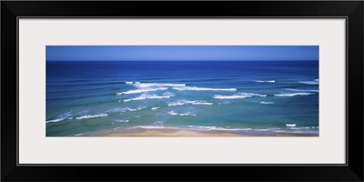 Waves breaking on the beach, Locks Well Beach, Eyre Peninsula, South Australia, Australia