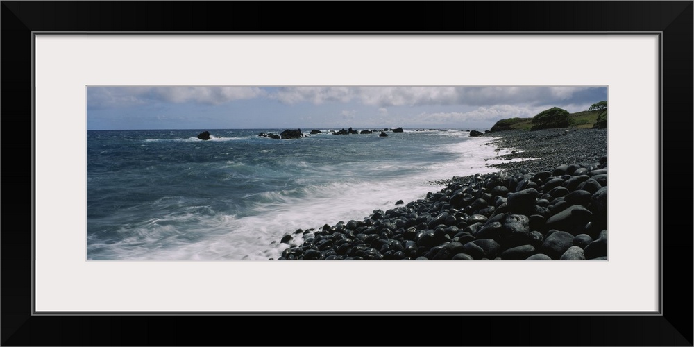 Waves breaking on the coast, Kaupo, Maui, Hawaii