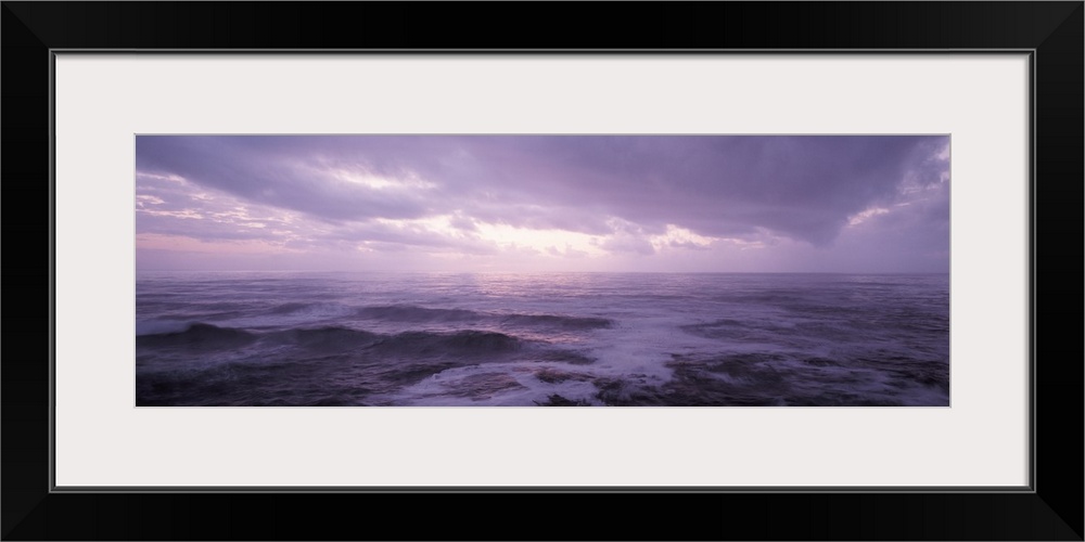 Waves in the ocean, Depoe Bay, Oregon