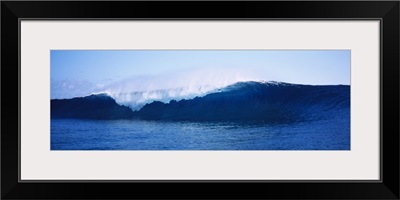 Waves in the ocean, Tahiti, French Polynesia