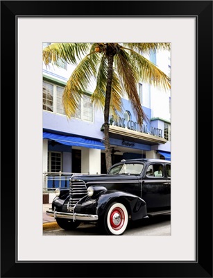Classic Antique Car of Art Deco District, Miami