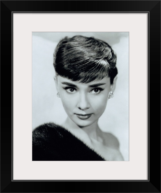 Black and white photo of a movie starlet printed on canvas.