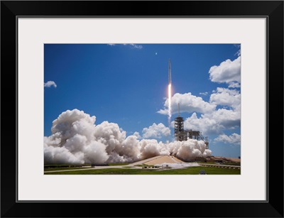 CRS-12 Mission, Falcon 9 Liftoff With Blue Sky, Kennedy Space Center, Florida