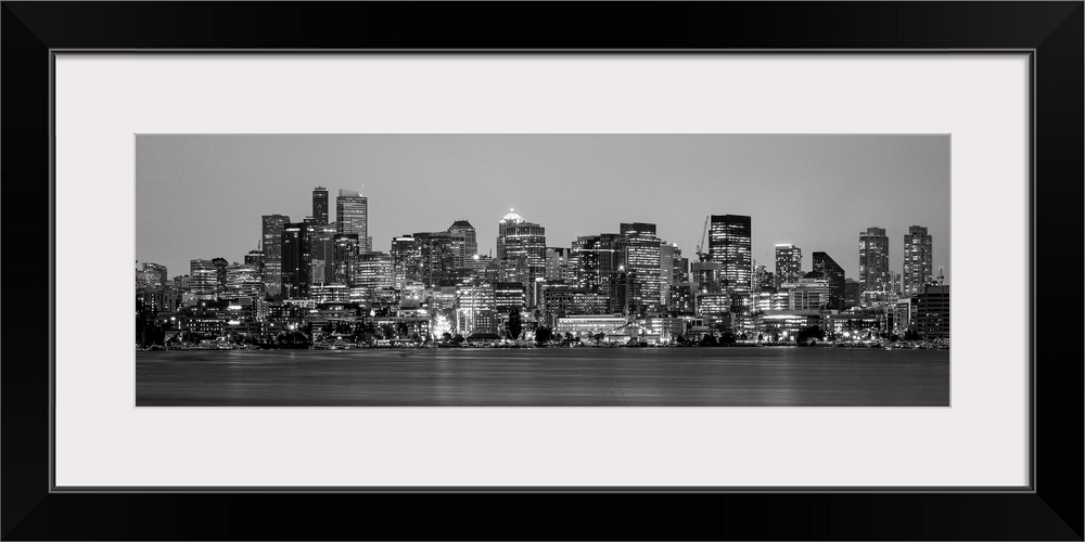 Panoramic view of Seattle's city skyline at night, Washington.