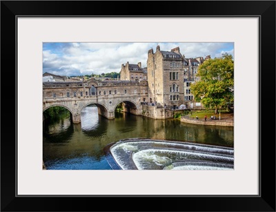 Pulteney Bridge and Weir, River Avon, Bath, England, UK