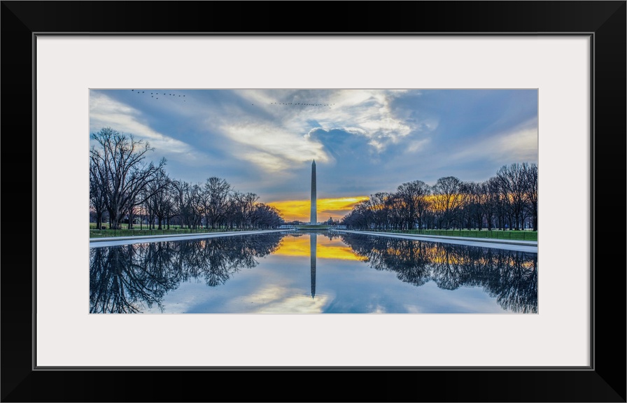 Washington Monument in Washington, DC at Sunrise