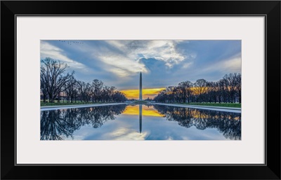 Washington Monument in Washington, DC at Sunrise