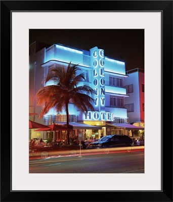 Art deco district at dusk, Ocean Drive, Miami Beach, Miami, Florida