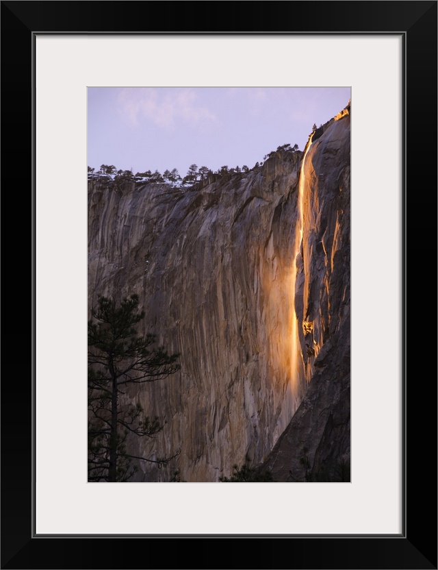 Horsetail Falls, Yosemite Valley, Yosemite National Park, California