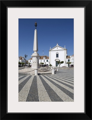 Obelisk in the Praca do Marques de Pombal, Vila Real de Santo Antonio, Algarve, Portugal