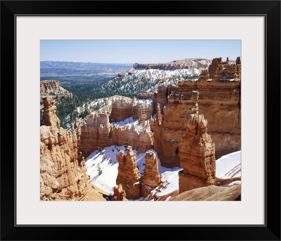 Pinnacles and rock formations caused by erosion, Bryce Canyon National Park, in Utah