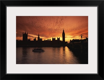 Sunset over the Houses of Parliament, London, England