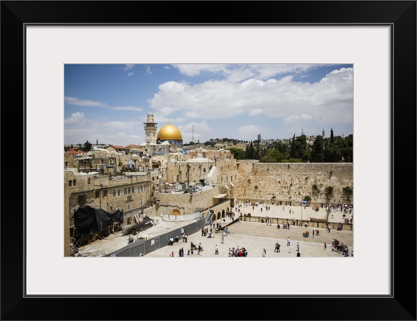 View over the Western Wall (Wailing Wall) and the Dome of the Rock mosque, Jerusalem, Israel, Middle East.