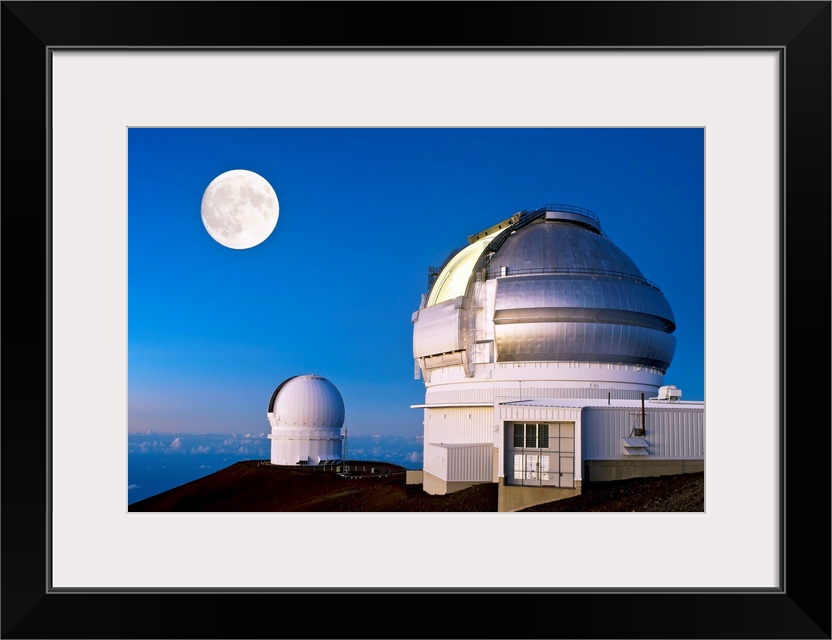 Gemini North telescope dome on the summit of Mauna Kea, Hawaii, USA. This 8-metre optical/infrared telescope was completed...