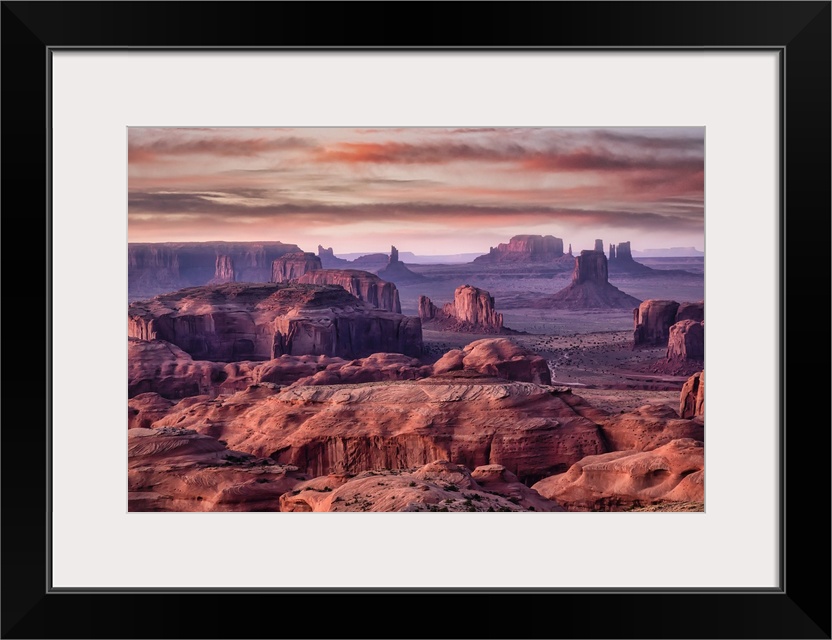 Picturesque Hunts Mesa rock formation in Monument Valley, Utah