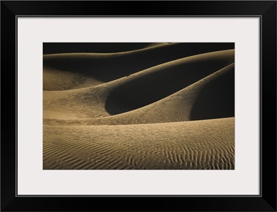 Sunrise over the Mesquite Sand Dunes in Death Valley National Park